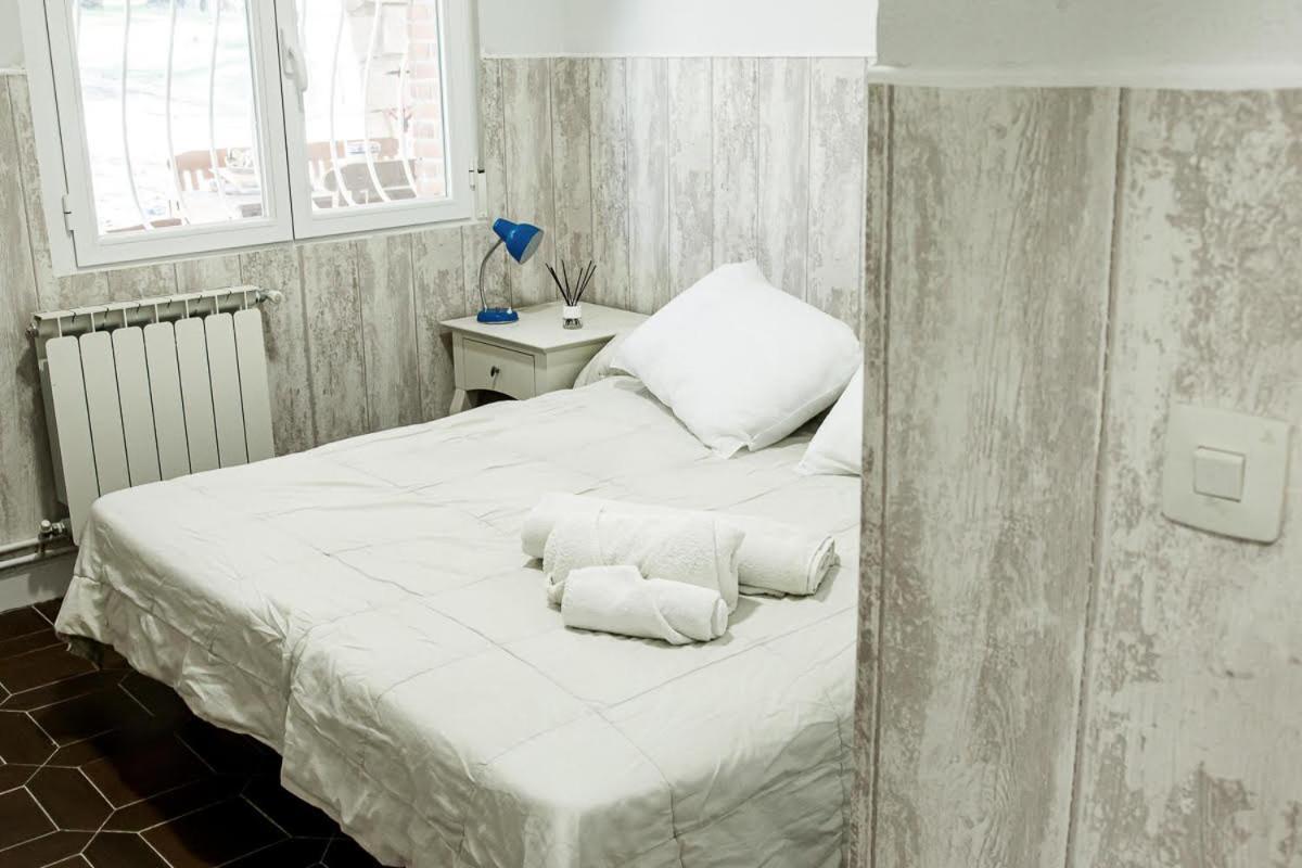 منزل الضيف Cadalso de los Vidrios  في Casa Cadalso, Mirador De Gredos, Madrid المظهر الخارجي الصورة