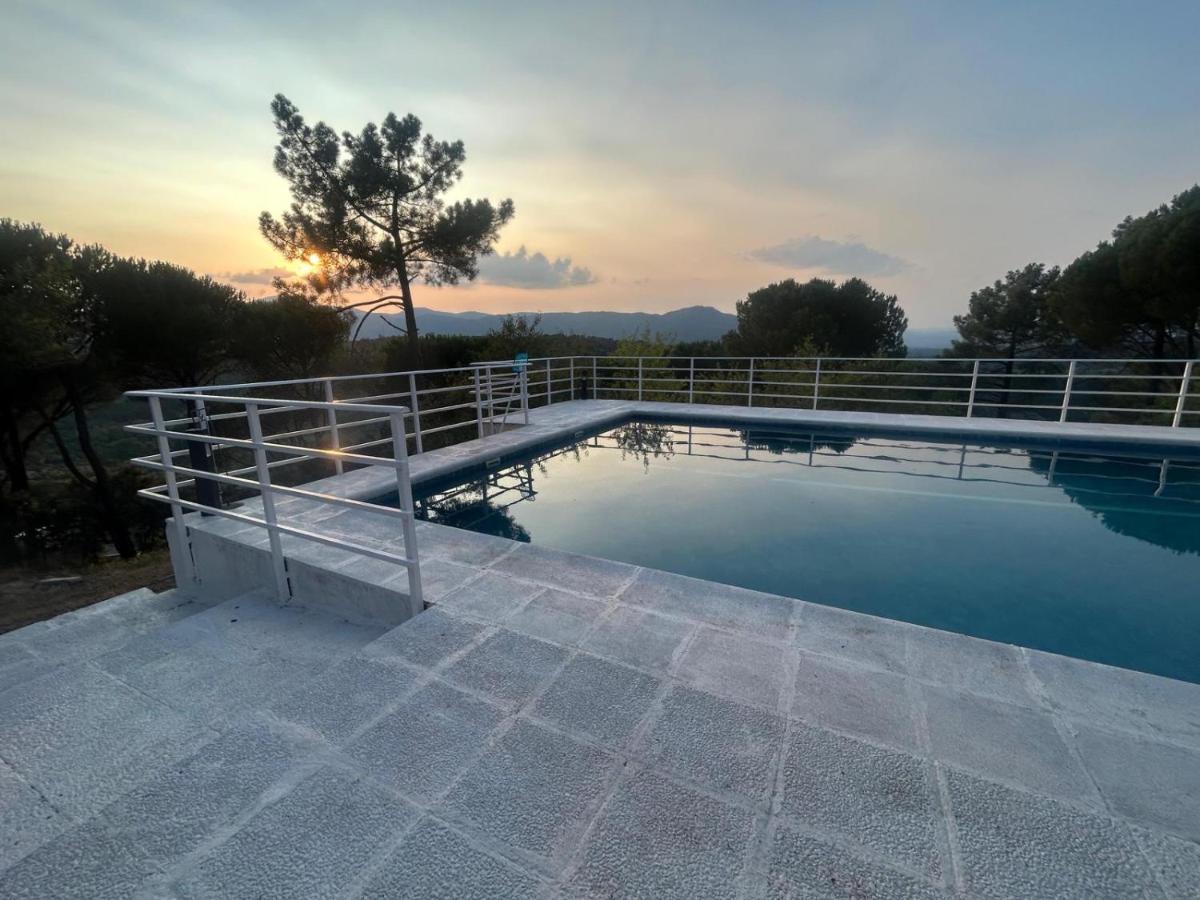 منزل الضيف Cadalso de los Vidrios  في Casa Cadalso, Mirador De Gredos, Madrid المظهر الخارجي الصورة