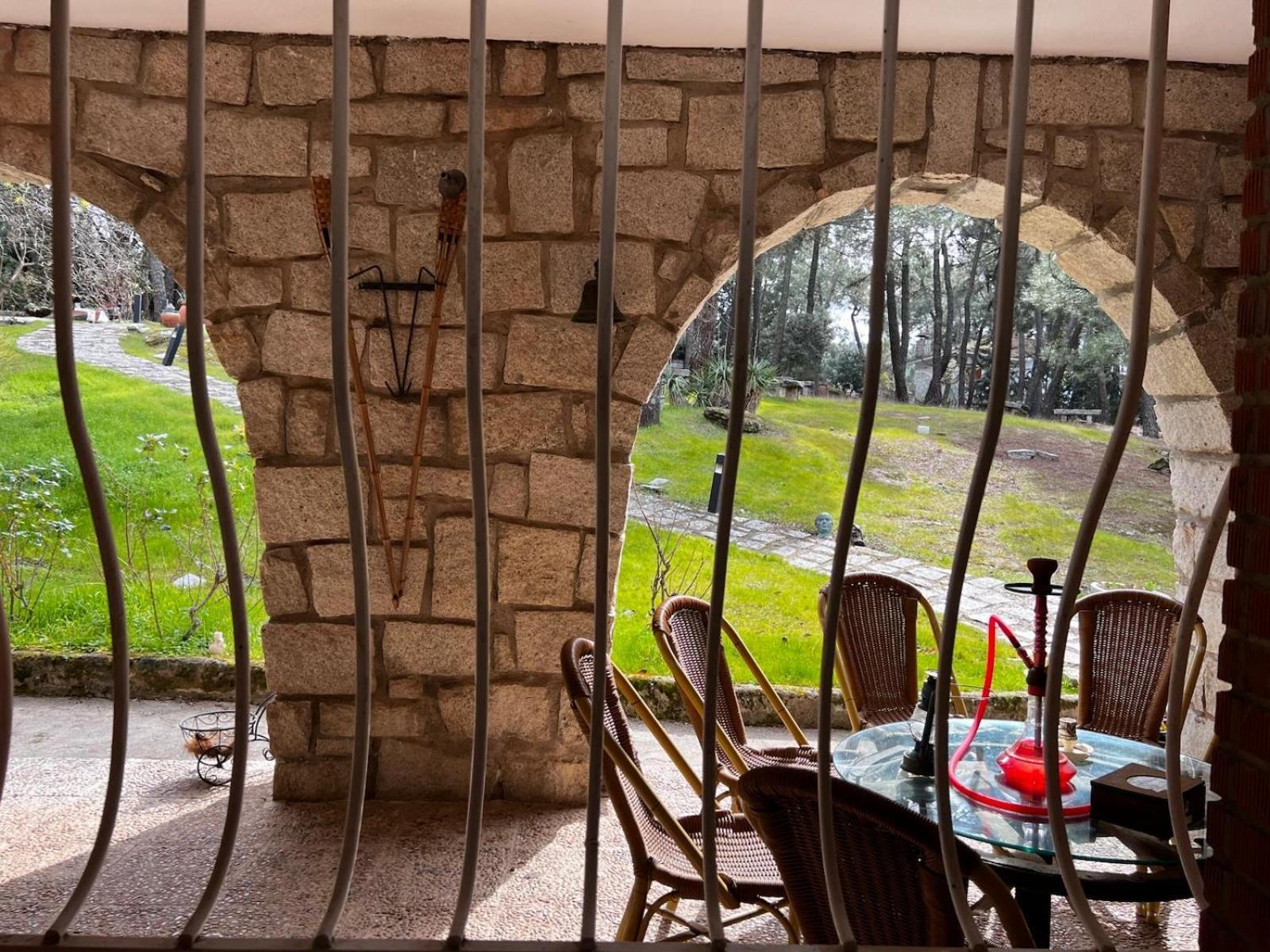 منزل الضيف Cadalso de los Vidrios  في Casa Cadalso, Mirador De Gredos, Madrid المظهر الخارجي الصورة